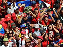 Став президентом, Мадуро получил копившиеся годами проблемы