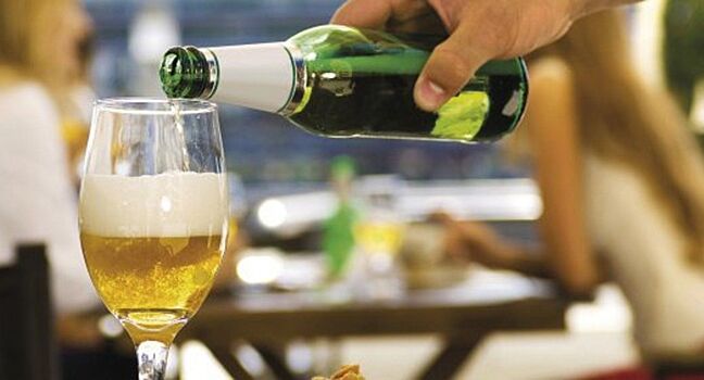 Можно ли садиться за руль, выпив безалкогольного пива?