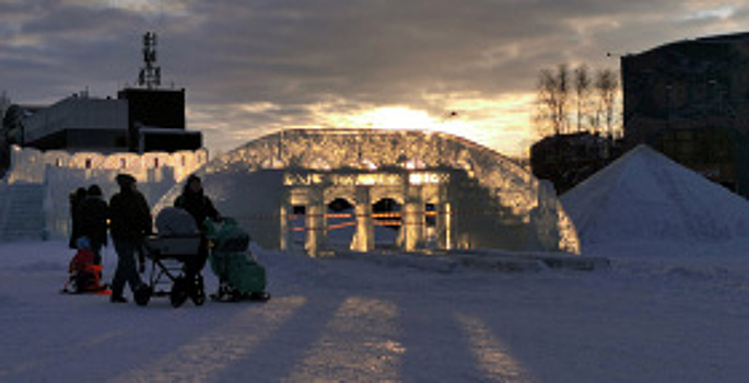 Ледовые городки Ханты-Мансийска снесут ночью