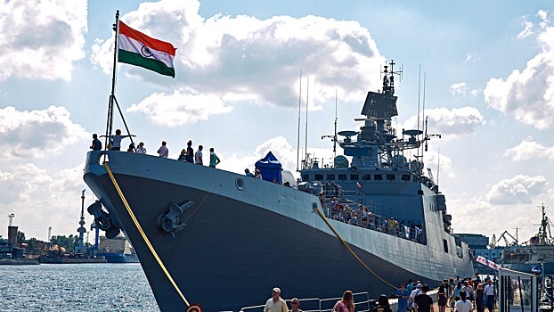 «Тратит десятки миллиардов»: эксперт о зависимости Индии от России