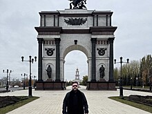 Блогер и певец Аким Апачев организовал концерт для бойцов «БАРС-Курск»