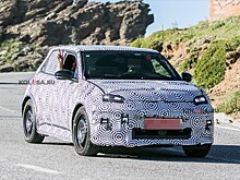 Замаскированный хэтчбек Renault 5 проходит дорожные тесты