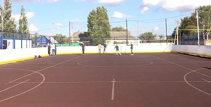 В Большечерниговском районе открыта еще одна универсальная спортивная площадка