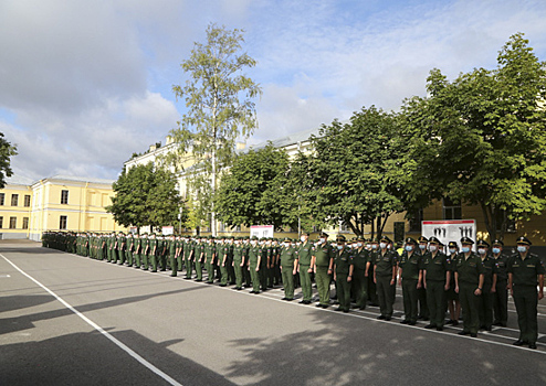 В Военно-космической академии прошел митинг Памяти, посвященный 100-летию со дня рождения генерал-полковника Александра Холопова