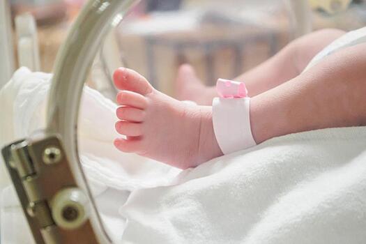 В Великобритании более 200 младенцев умерли из-за акушерских ошибок и отказов от кесарева сечения: Новости ➕1, 05.04.2022