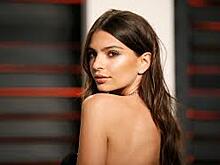 Эмили Ратаковски сделала новую стрижку и снялась для журнала Love