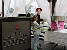 Маленькие гости Музея Гаража особого назначения на ВДНХ посетили праздник детства