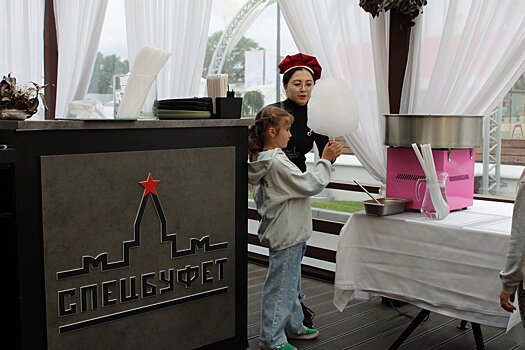Маленькие гости Музея Гаража особого назначения на ВДНХ посетили праздник детства