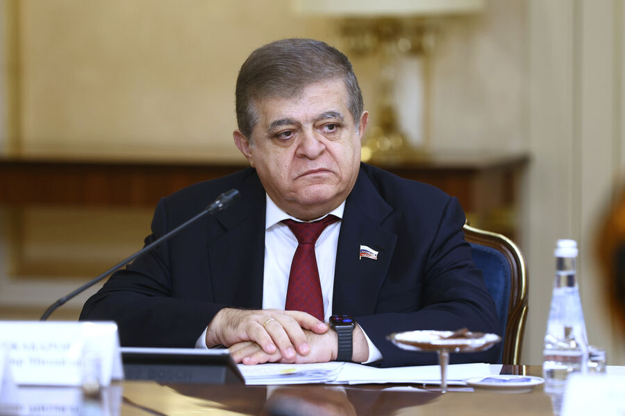 Сенатор Джабаров: исход конфликта на Украине зависит исключительно от ВС РФ