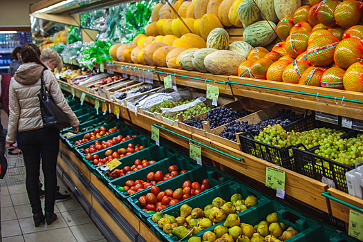 Экономист Проданова предупредила о росте цен на сигареты и овощи в России