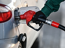 Цена на бензин в России приблизилась к рекорду