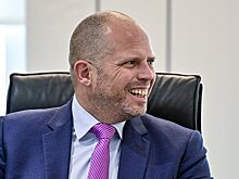 Министр обороны Бельгии поиздевался над знаменитым лозунгом Трампа