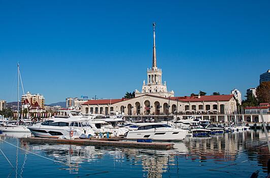 Морской порт Сочи намерен запустить сообщение с Абхазией и Грузией