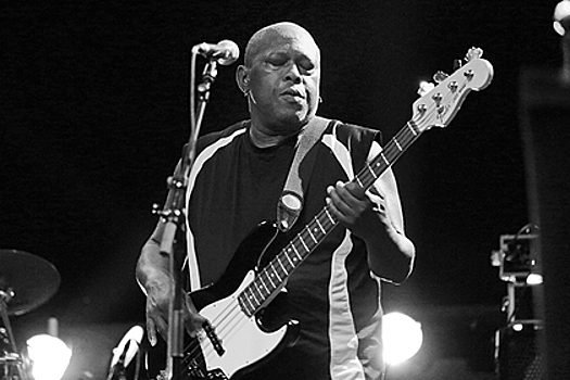 Умер культовый регги-басист и продюсер Робби Шекспир