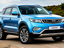 На авторынке России продано более 100 тысяч Geely Atlas
