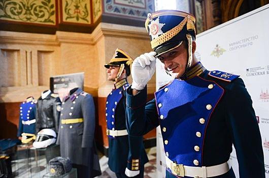 Сотрудники Музея военной формы впервые взвесили один из экспонатов учреждения