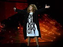 Песни Пугачевой, Меладзе и Ротару запретили на российских радиостанциях