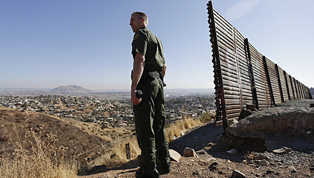 США отправят на границу с Мексикой тысячи солдат
