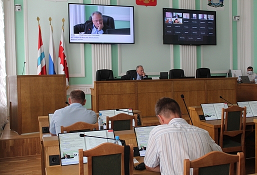 Омские депутаты лично проверили муниципальные объекты, которые предлагаются к приватизации