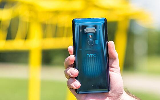 В сети появилось изображение HTC Desire 20 Pro