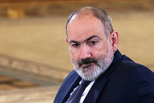 Премьер-министр Армении обвинил Католикоса в руководстве протестующими