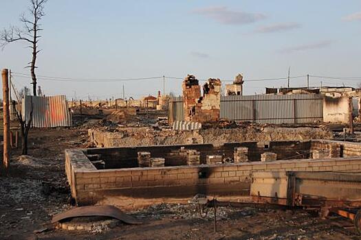 Разбор сгоревших домов в курганском микрорайоне Смолино закончат к концу недели