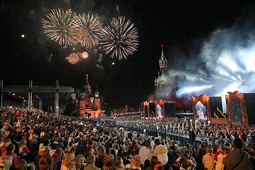 Более 250 праздничных программ пройдет в столице в День города