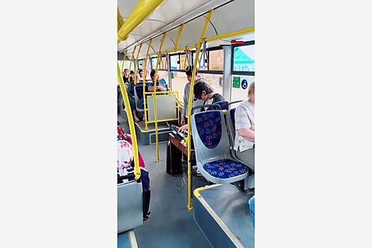 В российском городе появился «тусовочный» автобус