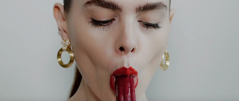 Звезда «Секса в большом городе» воспевает феминизм и критикует требования к женщинам в новой рекламе