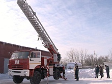Курские спасатели получили автолестницу