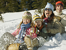 Психолог рассказала, как двум разным типам людей набраться сил в новогодние праздники