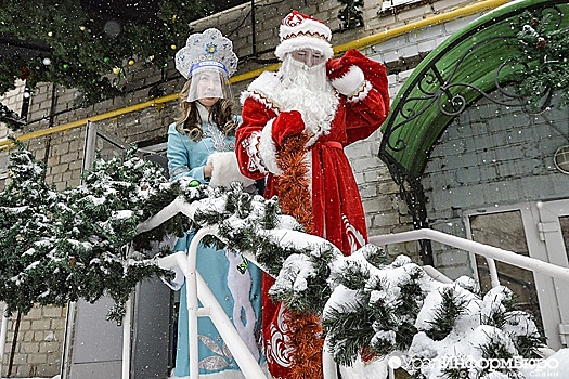 Власти рассказали, разрешат ли новогодние утренники в Свердловской области