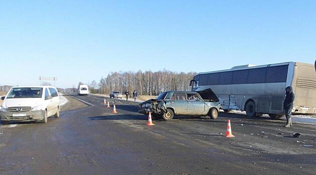 На трассе «Вятка» водитель Suzuki спровоцировал массовое ДТП