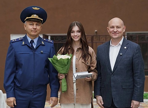 Севастопольские дети-сироты получили ключи от новых квартир