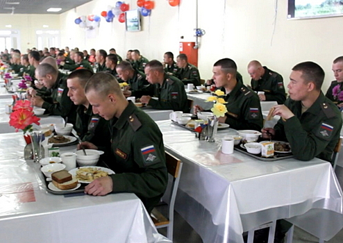 В железнодорожном соединении ЦВО в Екатеринбурге состоялся день национальной кухни