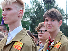 Сергей Ситников учредил переходящее знамя губернатора для лучших студенческих отрядов Костромской области