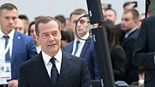 Медведев: право должно выходить за привычные границы, но сохранять традиции