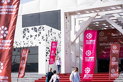 В Эр-Рияде показали модель российского высокоскоростного электропоезда