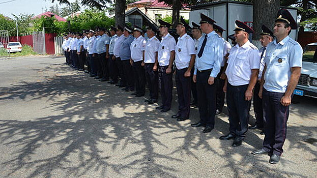 Сотрудники Госавтоинспекции Южной Осетии отметили профессиональный праздник