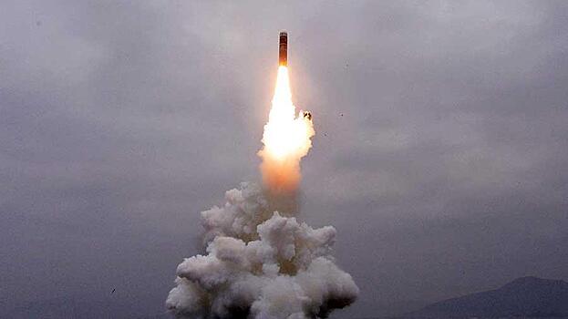 В КНДР объяснили причину запусков баллистических ракет