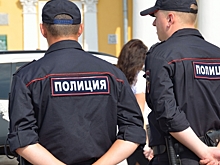 Полиция в Петербурге проверяет торговые центры и метро