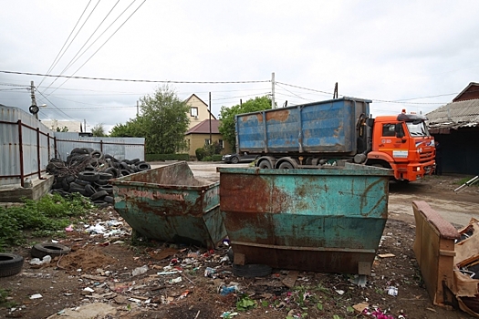 Жители Кумылженского района добились регулярного вывоза мусора через Инспекцию
