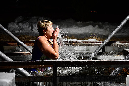 Продажи пластиковых купелей подскочили на 31% из-за отсутствия льда на водоемах