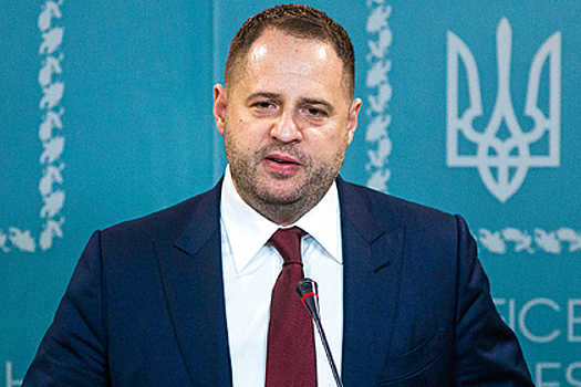 О руководителе офиса президента Украины и его долгах