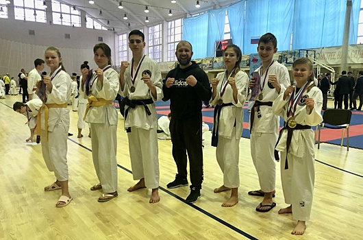 Спортсмены из Щербинки взяли «золото» на соревнованиях в Санкт-Петербурге