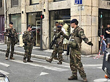 Опубликованы новые снимки подозреваемого во взрыве в Лионе