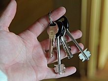 Сироте из Лобни вручили ключи от квартиры