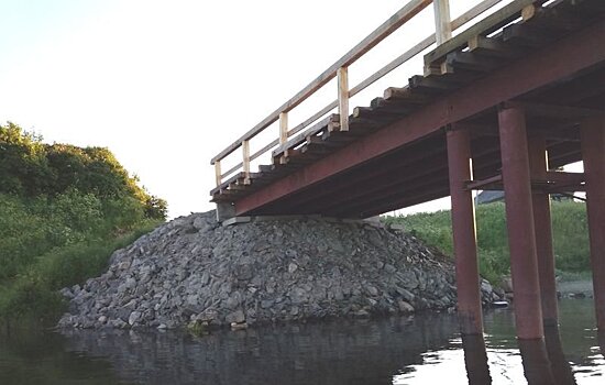 В Шуерецком начали восстанавливать скандальный мост