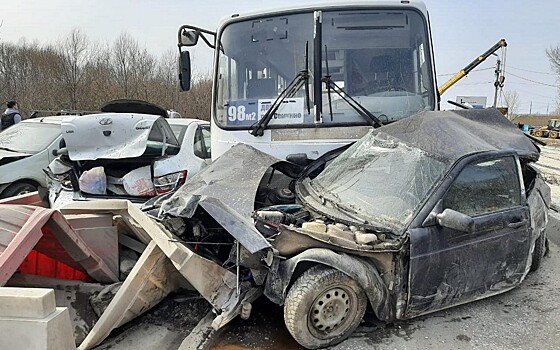 Что известно о массовой аварии с автобусом на мосту через Трубеж