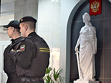Приставы арестовали судно у структуры «Лукойла»